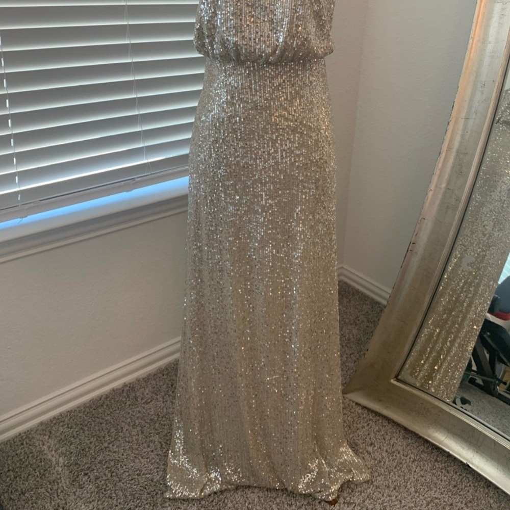 Lulu’s Sequin Maxi Dress - Picture 4 of 4
